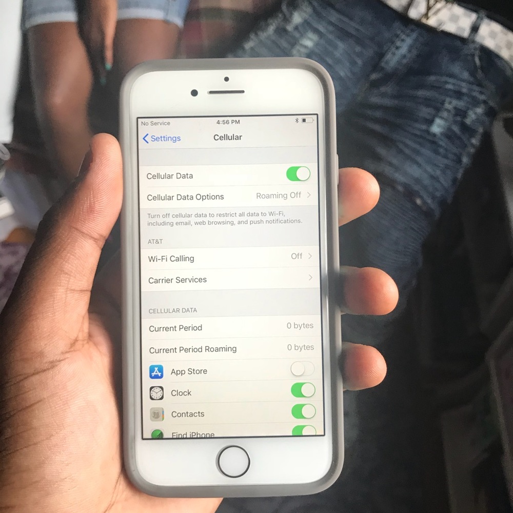 iPhone 8 - Picture 5 of 8
